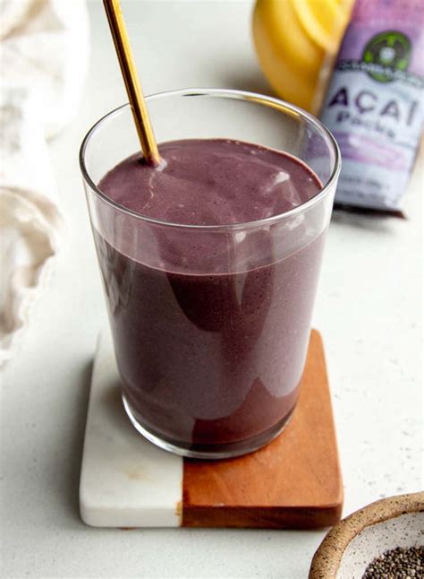 Easy Six Ingredient Nourishing Açaí Smoothie