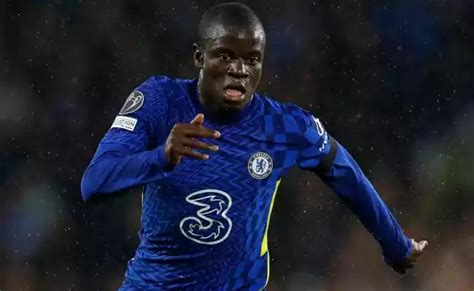 Kanté na mira de gigante da Espanha