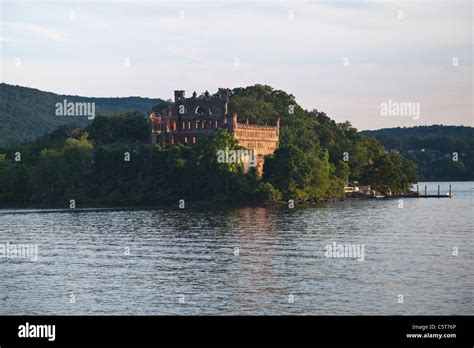 Pollepel island new york hi-res stock photography and images - Alamy