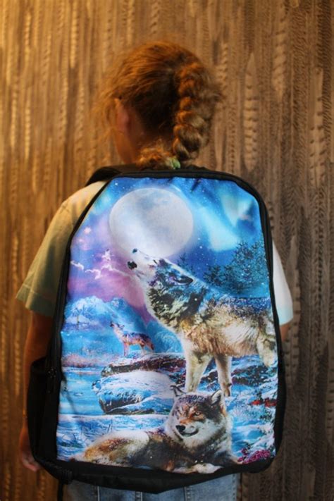 Snow Wolves Backpack - DEADLY DESERT