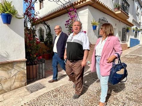 Jardín mirador en el entorno de la Fortaleza de Vélez Málaga