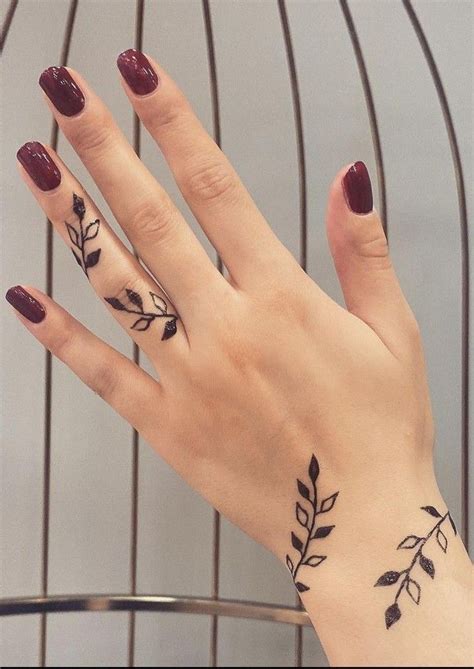 Pin By A Wahab Hamdi On Enregistrements Rapides Simple Henna Tattoo