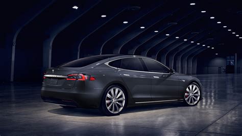 Tesla Aux Etats Unis La Model S D Homologu E Km D Autonomie