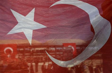 Nach Anschl Gen Von Istanbul Dutzende Festnahmen Pro Kurdischer Politiker