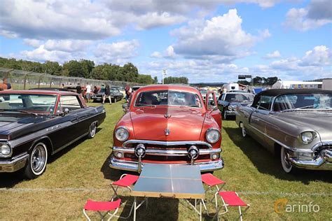 Ford Custom Deluxe Fordor Sedan V Hp