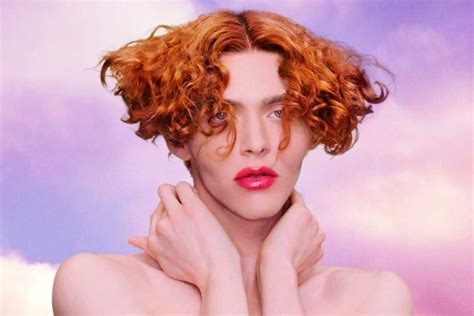 El hermano de SOPHIE habla sobre el trabajo póstumo de la artista