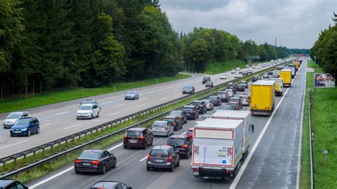 ADAC Staubilanz Deutlich mehr Stau als im Vorjahr Mein Spöggsken Markt