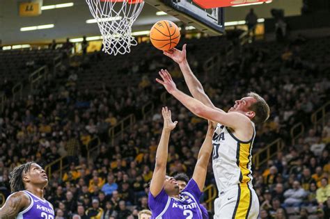 Hawkeye Hoops Advances in NIT - Sports Illustrated Iowa Hawkeyes News ...