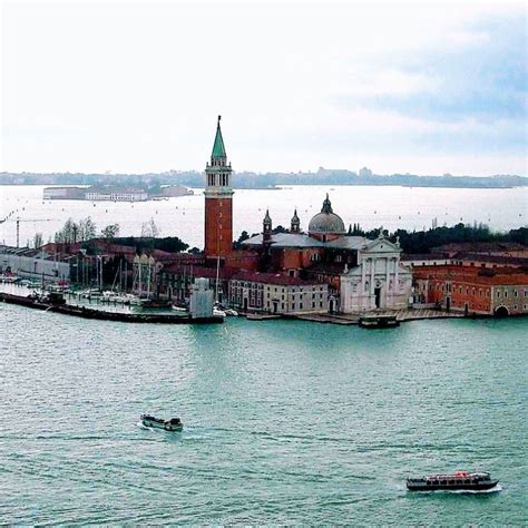 A Lo Squero Di Venezia Mario Brunello E La Poetessa Mariangela