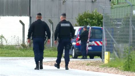 Evreux Un Normand Radicalis Interpell Pr S De La Base A Rienne