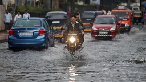 Heavy Rain Lashes Parts Of Mumbai Bmc Says Very Heavy Rainfall Likely