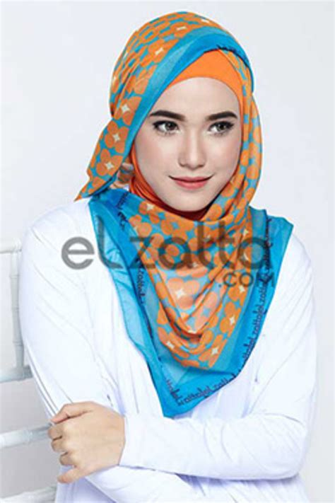 Sekarang Ini Tidak Sedikit Orang Belanja Jilbab Dengan Cara Online