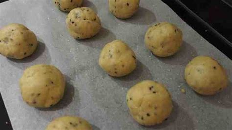 I Cook~i Bake~i Live Korean Sesame Tapioca Mochi Bread