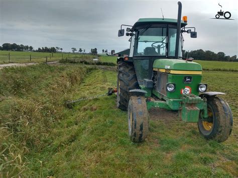 Foto John Deere 2850 #1438049