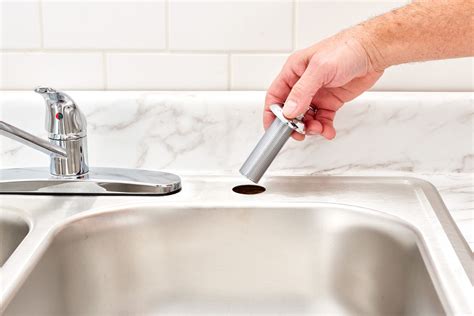 How to Replace a Kitchen Sink Sprayer