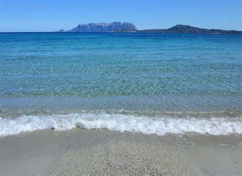 The most beautiful beaches on Alghero | VOLARE MAGAZINE | VOLOTEA