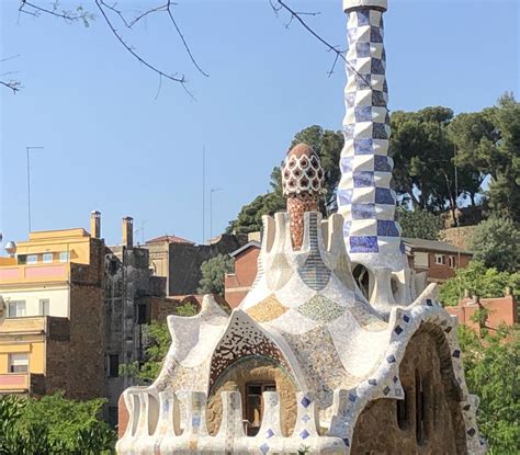 Solve Parc Guell And The Encroaching City Of Barcelona Jigsaw Puzzle