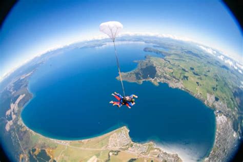 Top Places to Go Lake Taupo & Activities - Found The World