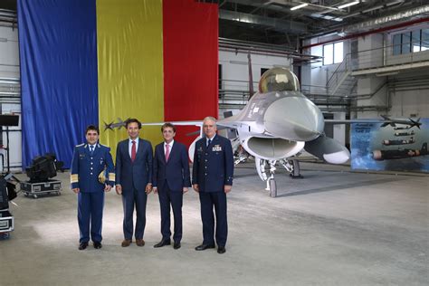 Ceremonie De Recep Ie A Aeronavelor F Fighting Falcon La Baza