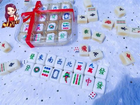 Traditional And Snowskin Mahjong Mooncake Food Drinks Other Food