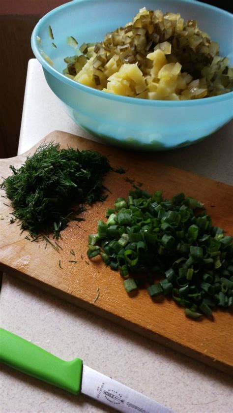 Przepis Sałatka ziemniaczana z koperkiem przepis Gotujmy pl