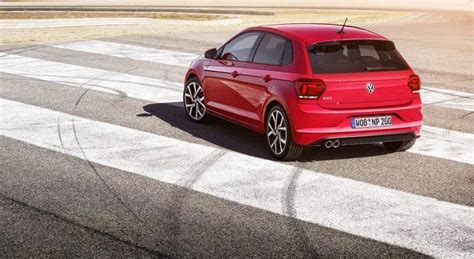 Nouvelle Volkswagen Polo Gti La Fourmi Voit Rouge Photos