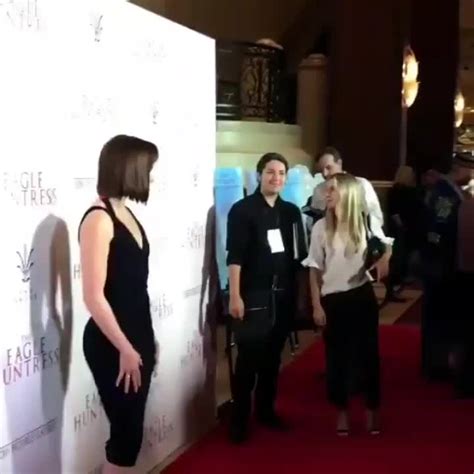 Daisy Ridley S Hot Ass In Black Dress Scrolller