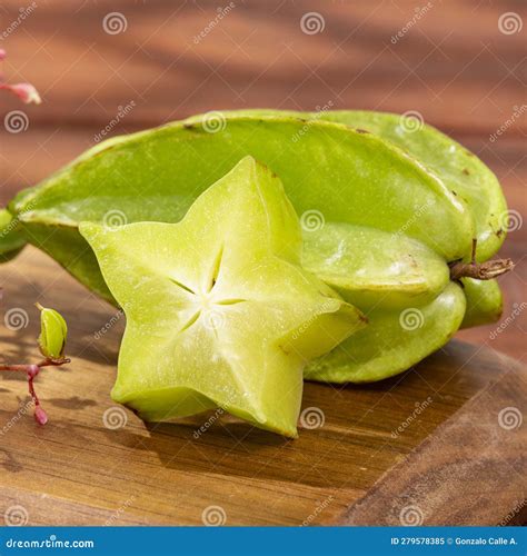 Star Fruit or Carambola Green - Averrhoa Carambola Photo on Wooden
