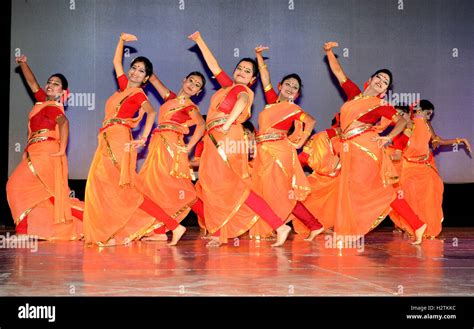 Imágenes De Kuchipudi Group Dance