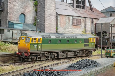 2719 Heljan Class 27 Locomotive Number 5380 In Br Two Tone Green