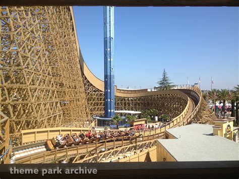 California's Great America Gold Striker | Theme Park Archive