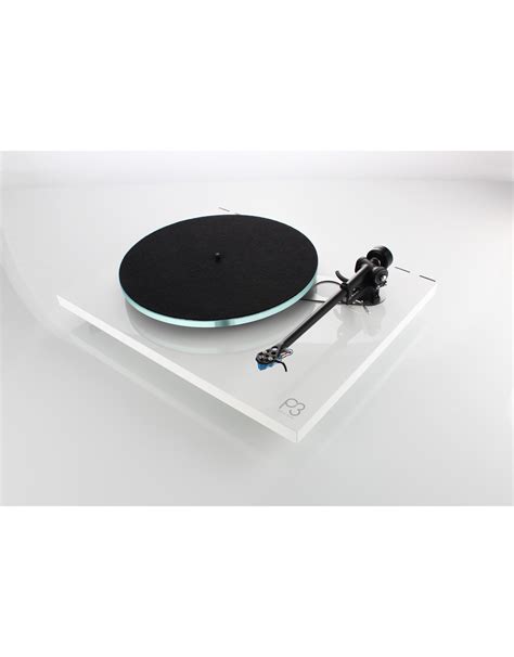 Rega Planar 3 Turntable - Hawthorne Stereo