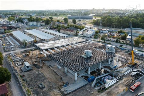 Dworzec metropolitalny w Lublinie dostał już prawie wszystkie korony