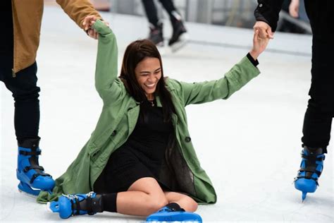 What To Do This Weekend In London Ice Rink Canary Wharf