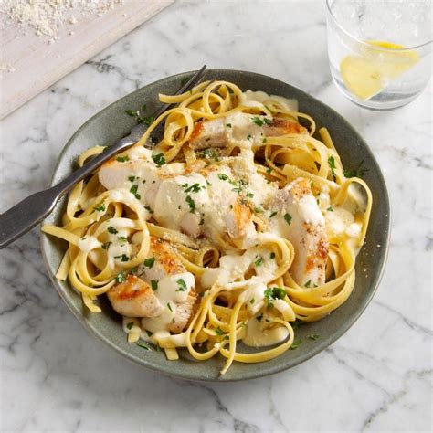 Recipe Of The Week Easy Chicken Alfredo The Daily Swag