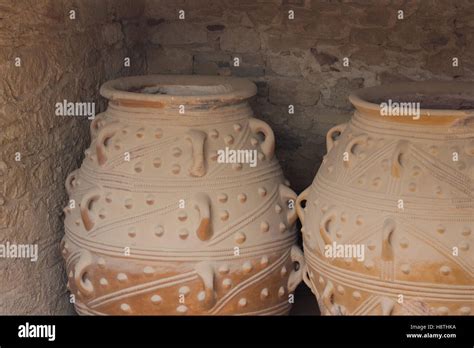 Ancient Greek Urns High Resolution Stock Photography And Images Alamy