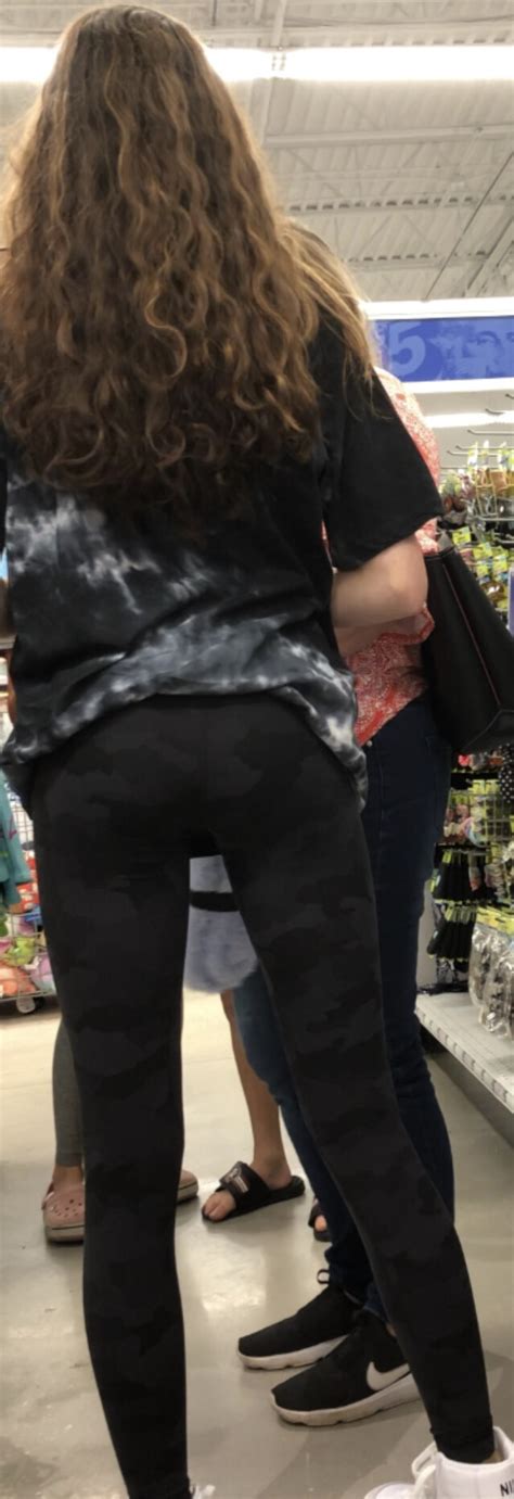 Huge Tits Lulus Tight Dress And Assorted Booty Spandex Leggings