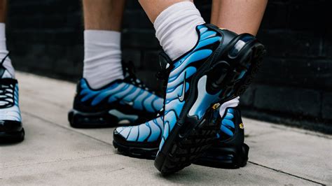 The Nike Tn Air Max Plus Black Blue Gradient Is This Summer S Hottest Sneaker The Sole Supplier