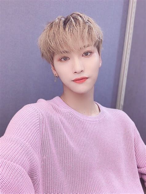 ATEEZ 에이티즈 on Twitter You are handsome Kpop Woo young