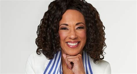 Leah Williams QVC: Age, Height, Net Worth, Husband, Family