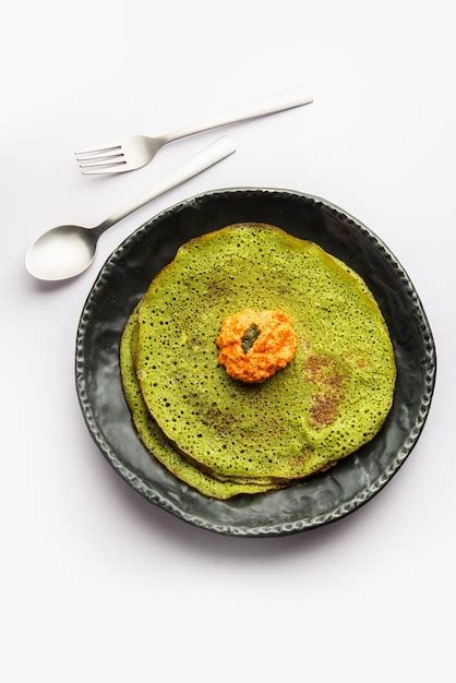 Premium Photo Palak Dosa Made Using Mixing Spinach Or Keerai In