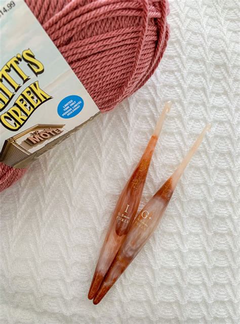 Pretty And Functional Furls Crochet Hook Review Pretty In Crochet