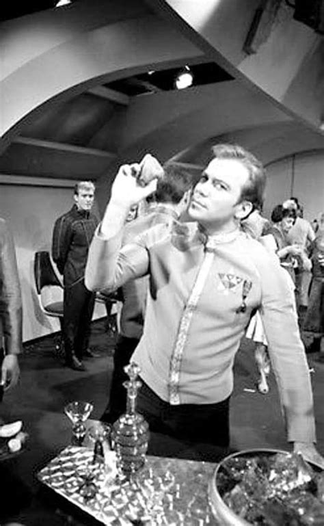 Captain Kirk Star Trek Tv Star Trek Series Star Trek Funny