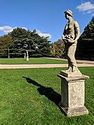 Category Statues To The Rear Of Wollaton Hall Wikimedia Commons