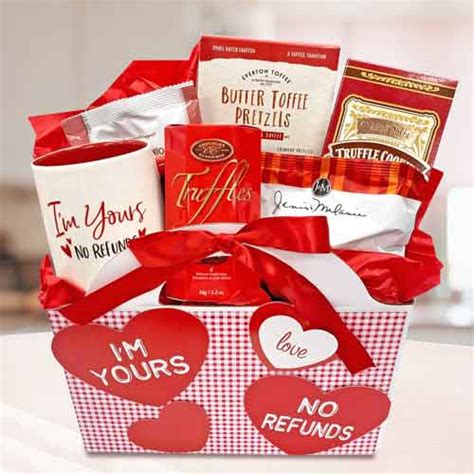 Romantic Gift Basket - Valentine's Day Gift For Spouse