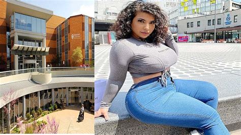 Curvy Fashion Model Queen Azita Plus Size Star Instagram Influencer