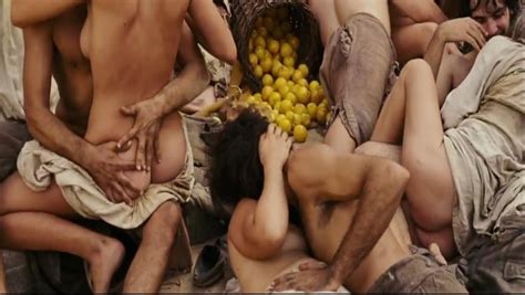 Das Parfum Geschichte eines Mörders nude pics seite 7