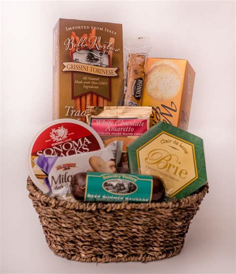 Classic Gourmet Gift Basket – Gulf to Bay Gift Baskets