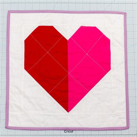 Valentines Heart Block Mini Quilt Pattern Diary Of A Quilter A Quilt Blog Mini Quilt