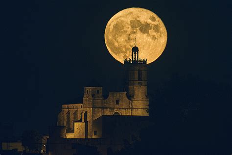 Cómo Fotografiar La Luna Y Conseguir Resultados Espectaculares